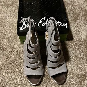Gray heels